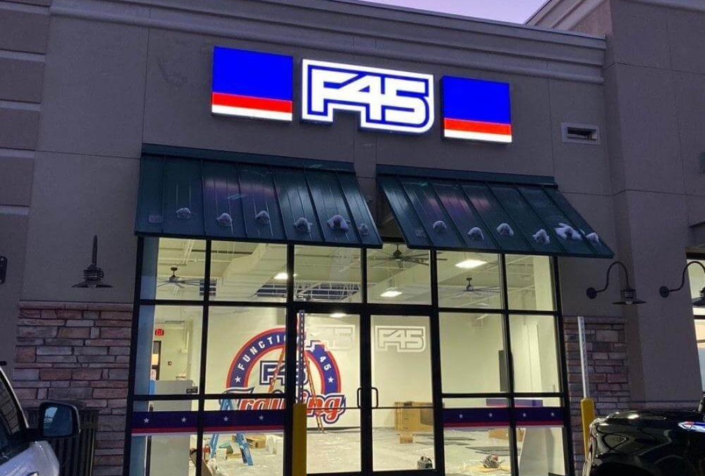 Setting Yourself Apart with an Eye-Catching Illuminated Sign