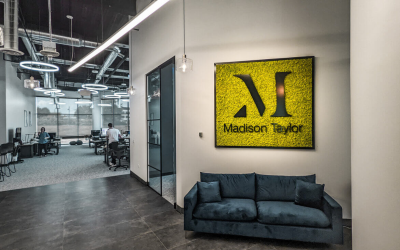 Moss Signs: A New Trend in Interior Sign Design