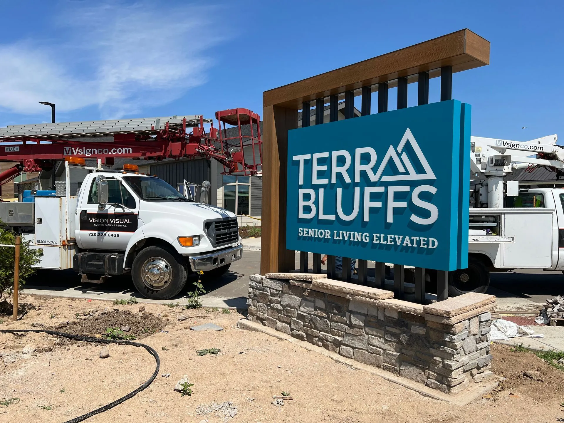 vision visual custom sign company hero outdoor signs vision visual custom sign company hero outdoor signs